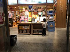 -百新书局(尚悦湾店)