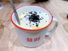 冰淇淋打蛋-堂屋糖水店(愚园店)