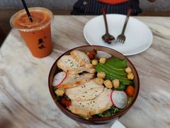 牛油果鸡胸肉沙拉-农畉LONFOOD(福田星河COCOPark店)