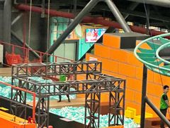 -极限PLAY运动娱乐新世界·团建派对潮玩休闲馆·室内蹦极高空游乐园