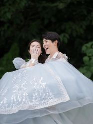 -樱花婚纱摄影