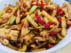 酸萝卜牛肚丝-笨罗卜浏阳菜馆(太平街店)