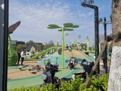 -季高兔窝窝亲子园(上海薰衣草公园店)