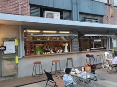 -三勾JJJ Burger&Coffee(梅溪湖店)