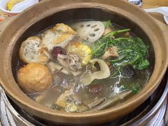-广味炭炉鸡煲(宝业路分店)