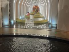 -涨巢·潮玩水疗局