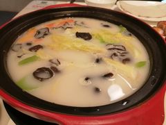 无油鱼汤煮时蔬-港丽餐厅(高德置地店)