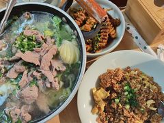 -全牛匠·乐山跷脚牛肉(新中关店)