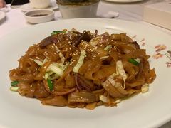 雪花牛肉炒河粉-天瑞轩·粤菜餐厅