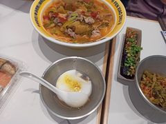 -粉小主·贵州酸汤牛肉粉(南京仙林金鹰店)