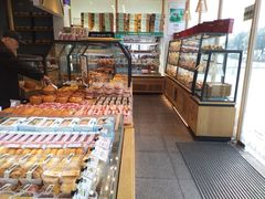 面包甜点陈列柜-卡滋贝诺动物奶油生日蛋糕(亚太潮尚店)