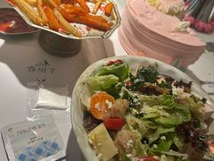 -春树下·树屋花房西餐厅(罍街AS1980店)