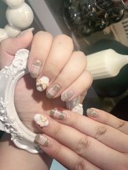 -芊屿芊浔美甲