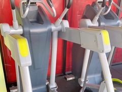 -英特健身俱乐部