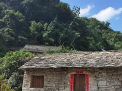 -高荡千年布依古寨旅游景区