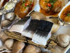 -围炉肉舍•炭烤活鳗•丹东海鲜烤肉(步行街店)