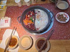 -赵美丽·重庆社区火锅·直营店(火车东站·中豪国际店)