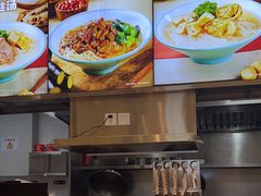 -小杨生煎(金山百联购物中心3楼店)