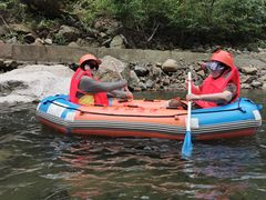 -安吉龙王山峡谷漂流