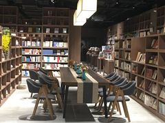 -漓江书院(三祺广场店)