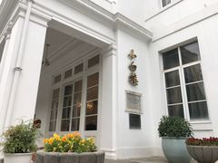 -南京双门楼宾馆(盐仓桥地铁站阅江楼店)