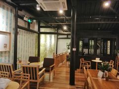 -猫的天空之城概念书店(杭州南宋御街店)