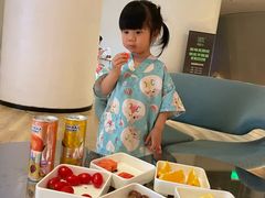 -涨巢·潮玩水疗局