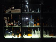 酒-HOLLYWOOD