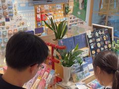 -猫的天空之城概念书店(束河店)