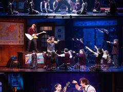 -交通银行前滩31演艺中心