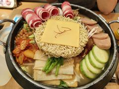 -WOW LUCKY创意韩料(龙阳广场店)