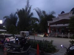 -老街坊餐吧