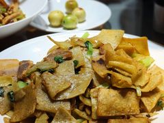 腊肉炒豆丝-黄泥岗·地道湖北菜(奥特莱斯店)