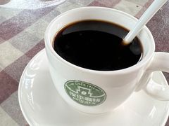 -侯臣咖啡文化村