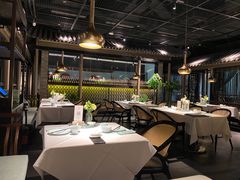 大堂-羲和雅苑•北京烤鸭(陆家嘴中心店)