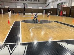 -梦想之巅·青少年篮球·羽毛球·培训中心(西站店)
