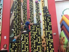 -蒙特利亲子乐园