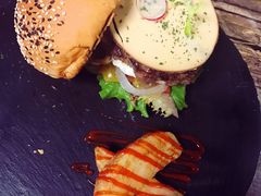 -HIGH FIVE哈福手工汉堡(桂林路店)