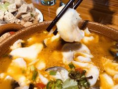 -东家小院金汤酸菜鱼(南阳路店)