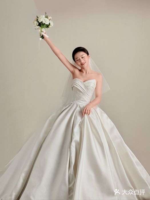 雪中彩影婚纱摄影·微光艺术中心图片