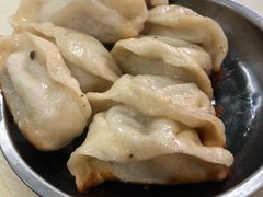 -黄阿姨锅贴大王(万航渡路店)