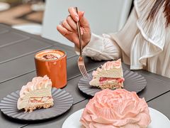 -潮一不贰·法式甜品·生日蛋糕·西式简餐(外滩店)