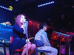 -喜鹊音乐酒馆(西街店)