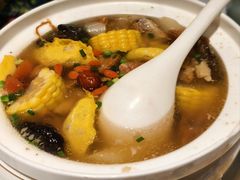 -江城小馆陕南妈妈菜·全球旅行餐厅(钟楼店)