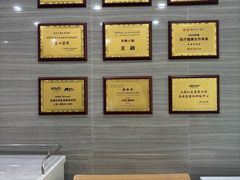-上海仁爱医院口腔科 · 种植
