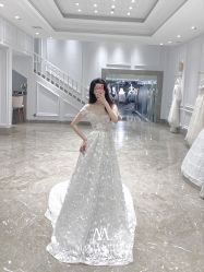 -MANLI BRIDAL婚纱