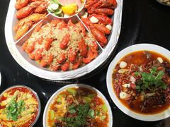 -川流不息·地道川菜·小龙虾(新松江路店)