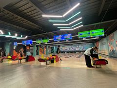 -极限PLAY运动娱乐新世界·团建派对表演休闲馆·室内高空游乐园