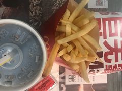 -麦当劳(外高桥DT店)