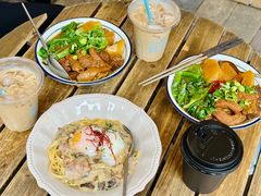 -CowCow其其·牛杂咖啡公司(六运店)